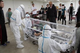 ルポとかち「感染症発生に危機感、帯広保健所で防護服着脱訓練」